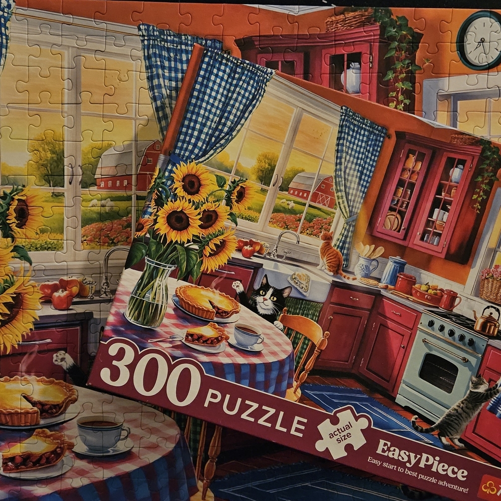 Trefl 300 Piece Kitchen Puzzle - Picture 2 of 3